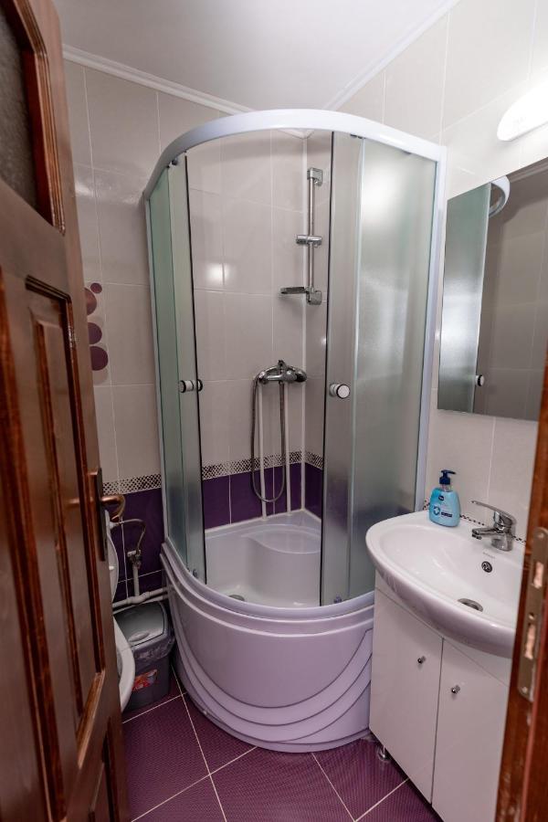 Complex Stefanesti Hotel Bozovici Bagian luar foto