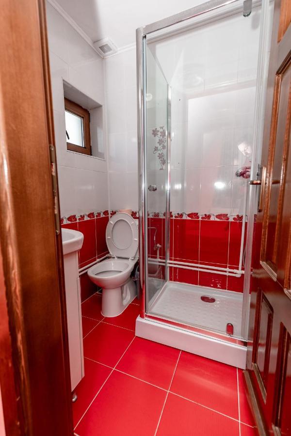 Complex Stefanesti Hotel Bozovici Bagian luar foto